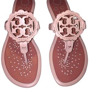 Size 7 Tory Burch miller scalloped sandal!! Seashell pink!